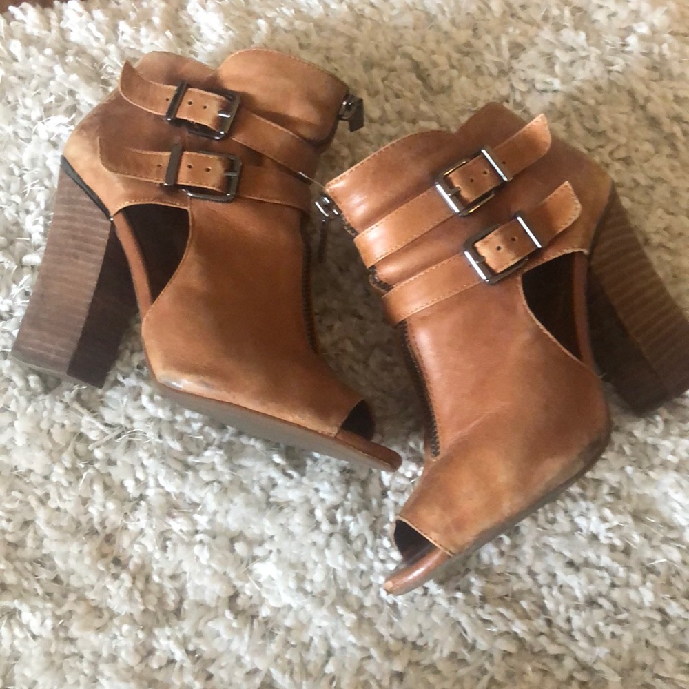 Jessica Simpson Booties!!!
